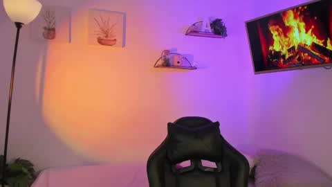   online show from April 20, 2026, 10:29 am