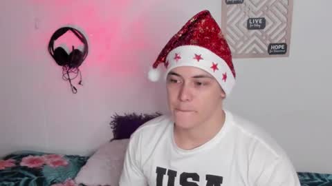 Snapshot of alan_hadid1 chatting on December 8, 2024, 5:29 am Alan Hadid online show from December 8, 2024, 5:29 am