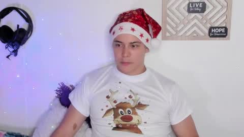 Snapshot of alan_hadid1 chatting on December 8, 2024, 10:14 pm Alan Hadid online show from December 8, 2024, 10:14 pm