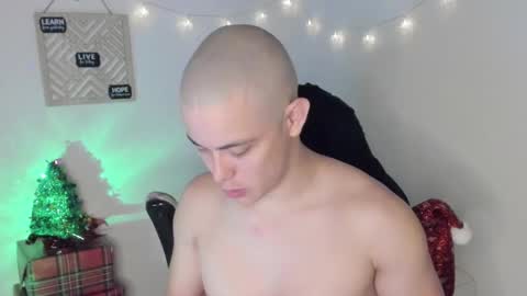 Snapshot of alan_hadid1 chatting on December 14, 2024, 11:34 pm Alan Hadid online show from December 14, 2024, 11:34 pm