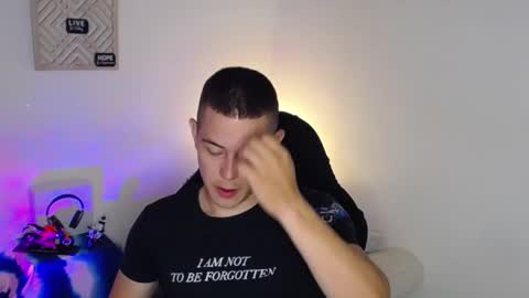 Snapshot of alan_hadid1 chatting on January 16, 2025, 7:31 pm Alan Hadid online show from January 16, 2025, 7:31 pm