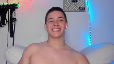 Snapshot of alan_hadid1 chatting on March 5, 2025, 10:54 pm Alan Hadid online show from March 5, 2025, 10:54 pm