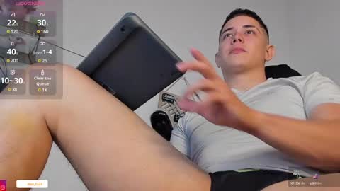 Snapshot of alan_hadid1 chatting on March 9, 2025, 1:35 am Alan Hadid online show from March 9, 2025, 1:35 am