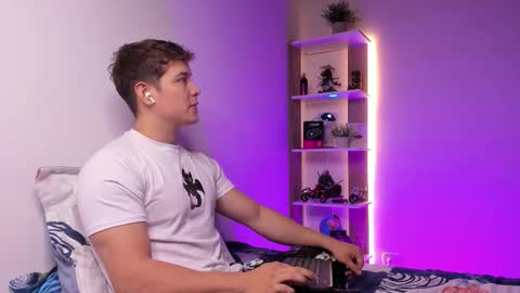 Snapshot of alan_hadid1 chatting on November 7, 2025, 8:20 pm Alan Hadid online show from November 7, 2025, 8:20 pm