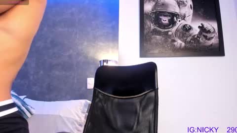 alan_morrys online show from January 6, 2025, 3:31 am