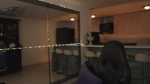 Snapshot of alan_vidal chatting on March 27, 2026, 8:26 am Alan Vidal online show from March 27, 2026, 8:26 am