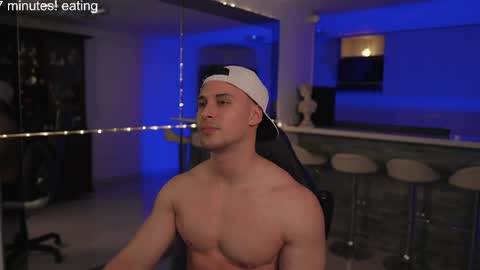 Snapshot of alan_vidal chatting on March 29, 2026, 10:10 pm Alan Vidal online show from March 29, 2026, 10:10 pm