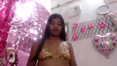 Snapshot of alana_2024 chatting on February 21, 2025, 12:27 am Working hours pm to am every day online show from February 21, 2025, 12:27 am