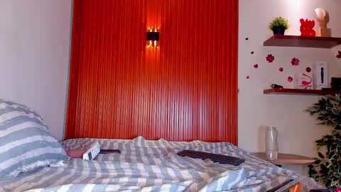 alana_ada online show from February 24, 2025, 7:44 am