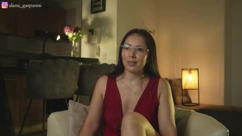 Snapshot of alana_gasparani chatting on October 31, 2025, 2:34 am Alana Gasparini online show from October 31, 2025, 2:34 am