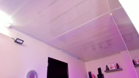 Maeve  online show from February 24, 2025, 10:15 am