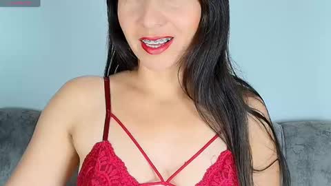 alana_pink95 online show from November 4, 2025, 10:03 am