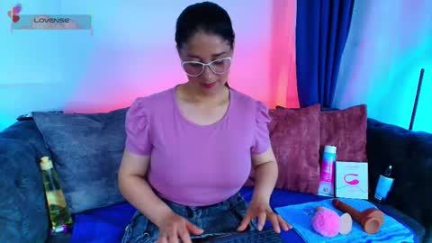 Alana  online show from December 16, 2025, 7:41 pm