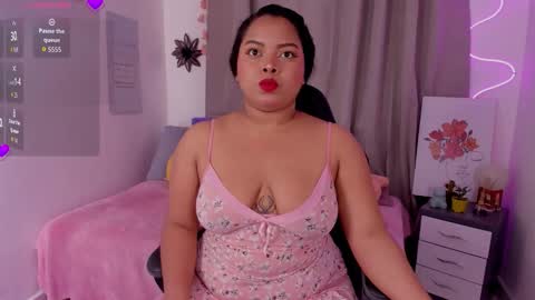 Alana Gmez  online show from November 8, 2025, 4:18 pm