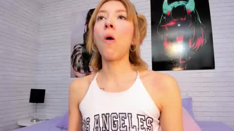 Snapshot of alanahell_ chatting on February 3, 2026, 8:58 pm ALANA online show from February 3, 2026, 8:58 pm