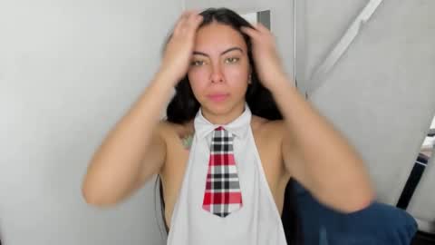 Alana hot online show from November 4, 2025, 4:33 am