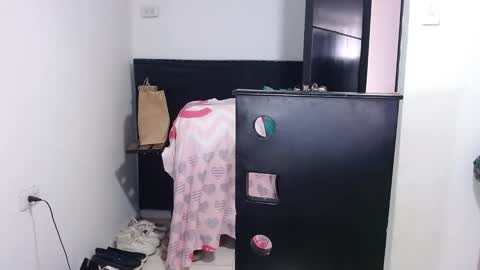 alanajonees online show from December 29, 2024, 2:52 pm