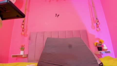 Snapshot of alanarosee___ chatting on October 25, 2025, 8:14 pm Alanaa Rosee  online show from October 25, 2025, 8:14 pm