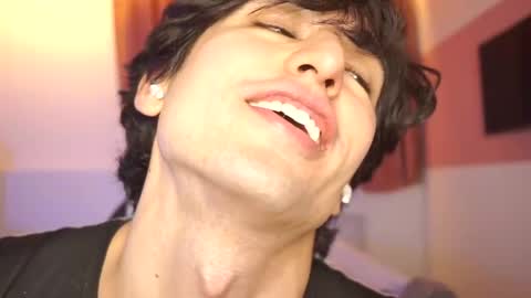 idenavarre online show from February 21, 2025, 10:26 pm