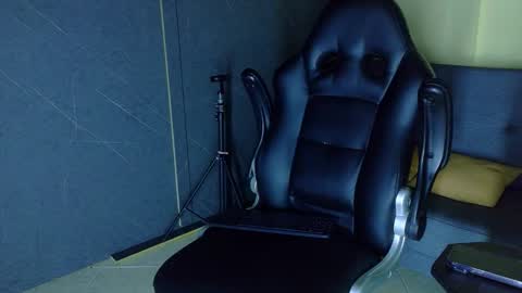 Snapshot of alanferrer chatting on March 13, 2026, 10:22 am Alan Ferrer online show from March 13, 2026, 10:22 am