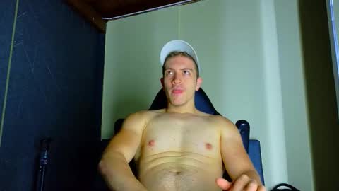 Snapshot of alanferrer chatting on March 16, 2026, 10:19 am Alan Ferrer online show from March 16, 2026, 10:19 am