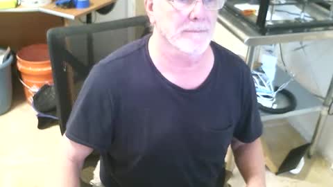 Snapshot of alanlee10allen chatting on November 24, 2025, 9:03 pm Alanlee10allen online show from November 24, 2025, 9:03 pm