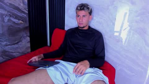 Alan Smith  online show from October 20, 2025, 7:47 pm