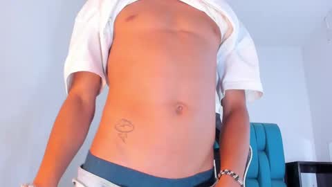 Snapshot of alannaughty_ chatting on February 18, 2025, 10:58 pm alannaughty_ online show from February 18, 2025, 10:58 pm