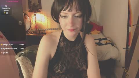 Alaska Grace       online show from December 6, 2024, 7:32 am