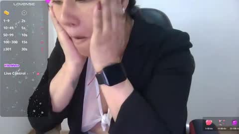 alba_toro535670 online show from January 17, 2025, 11:38 am