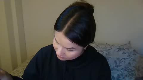 alba_toro535670 online show from March 5, 2025, 12:11 pm