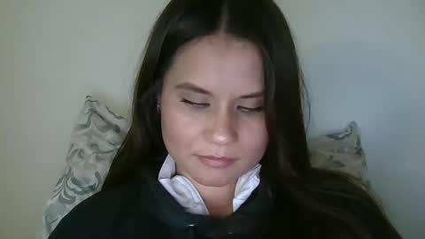 alba_toro535670 online show from March 11, 2025, 9:15 pm