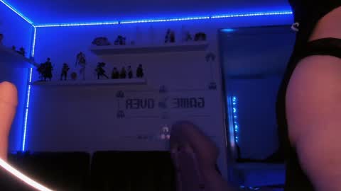 albaandthayron online show from January 14, 2025, 3:04 pm