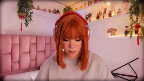 albaandthayron online show from February 19, 2025, 3:05 pm