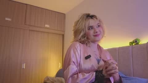 Snapshot of albaandthayron chatting on February 18, 2026, 5:09 pm albaandthayron online show from February 18, 2026, 5:09 pm