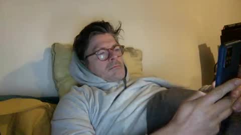 albandant online show from March 2, 2025, 7:45 pm