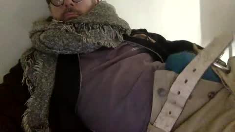 albandant online show from March 14, 2026, 12:21 pm