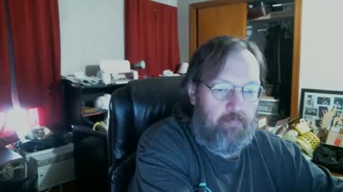 Snapshot of alberik2316 chatting on December 14, 2025, 3:06 pm Alberik online show from December 14, 2025, 3:06 pm