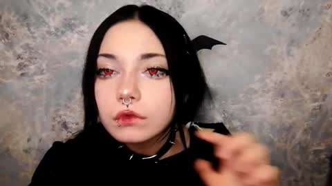 Im Katrina online show from October 26, 2025, 6:36 pm