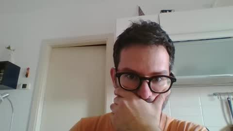 albertodivenire online show from March 9, 2025, 1:59 pm