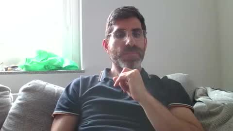 Snapshot of alcatrazcage chatting on October 8, 2025, 2:58 pm Alcatrazcage online show from October 8, 2025, 2:58 pm