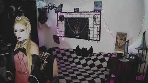 Mistic witch online show from February 6, 2025, 2:55 am