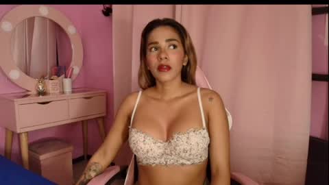 aldana_stone online show from June 2, 2026, 2:13 am
