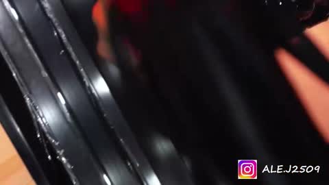 Ale online show from November 19, 2025, 10:15 am