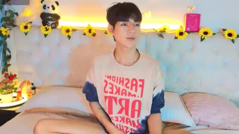 ale_aurarashi online show from March 13, 2026, 4:19 am