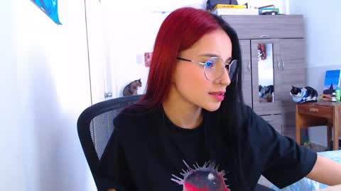 Ale  online show from September 13, 2025, 6:51 pm