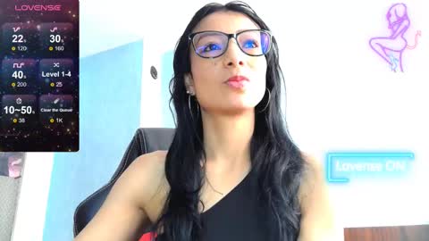 Alejandra online show from February 19, 2025, 8:01 am