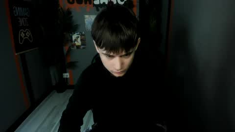 Alejandro online show from April 12, 2026, 2:33 pm