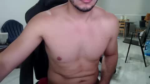 alejandrogermano online show from October 14, 2025, 1:06 am