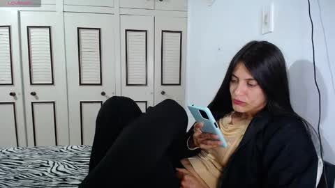 alejaxxxhot online show from November 26, 2025, 12:33 am